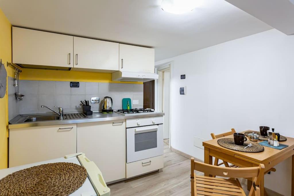 Apartment Adorno 2 - Affitti Brevi Italia