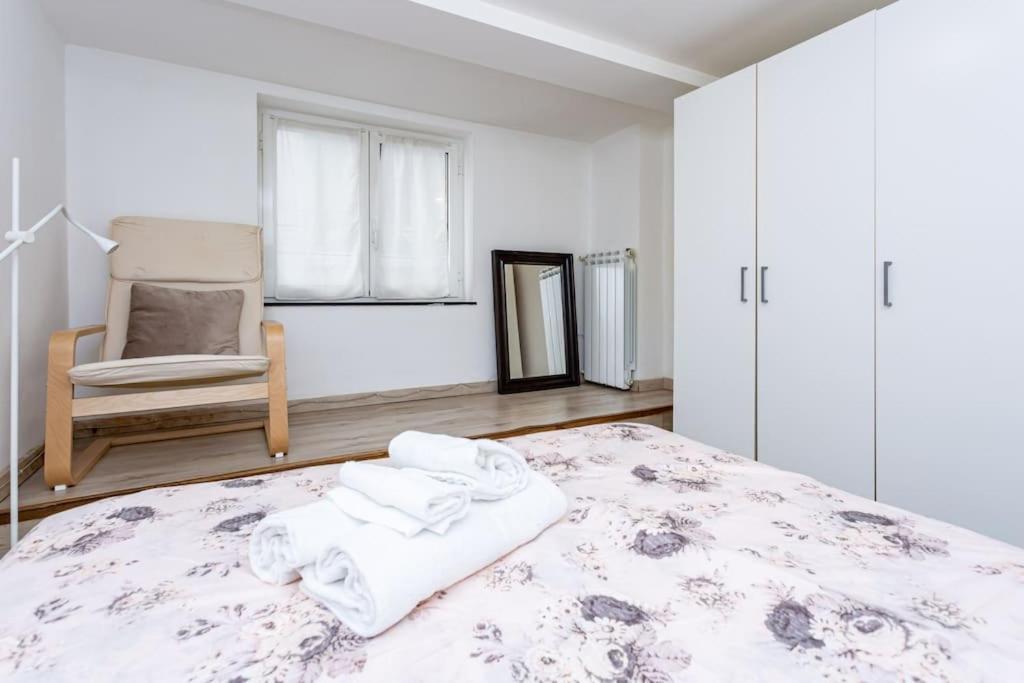 Apartment Adorno 2 - Affitti Brevi Italia